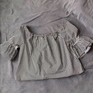 Off the shoulder half sleeve shirt